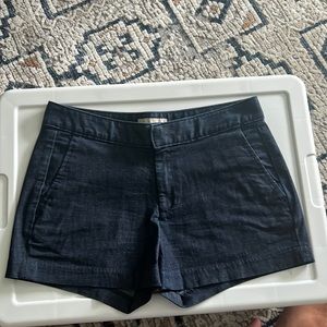 Size 27/4 Banana Republic dress jean shorts